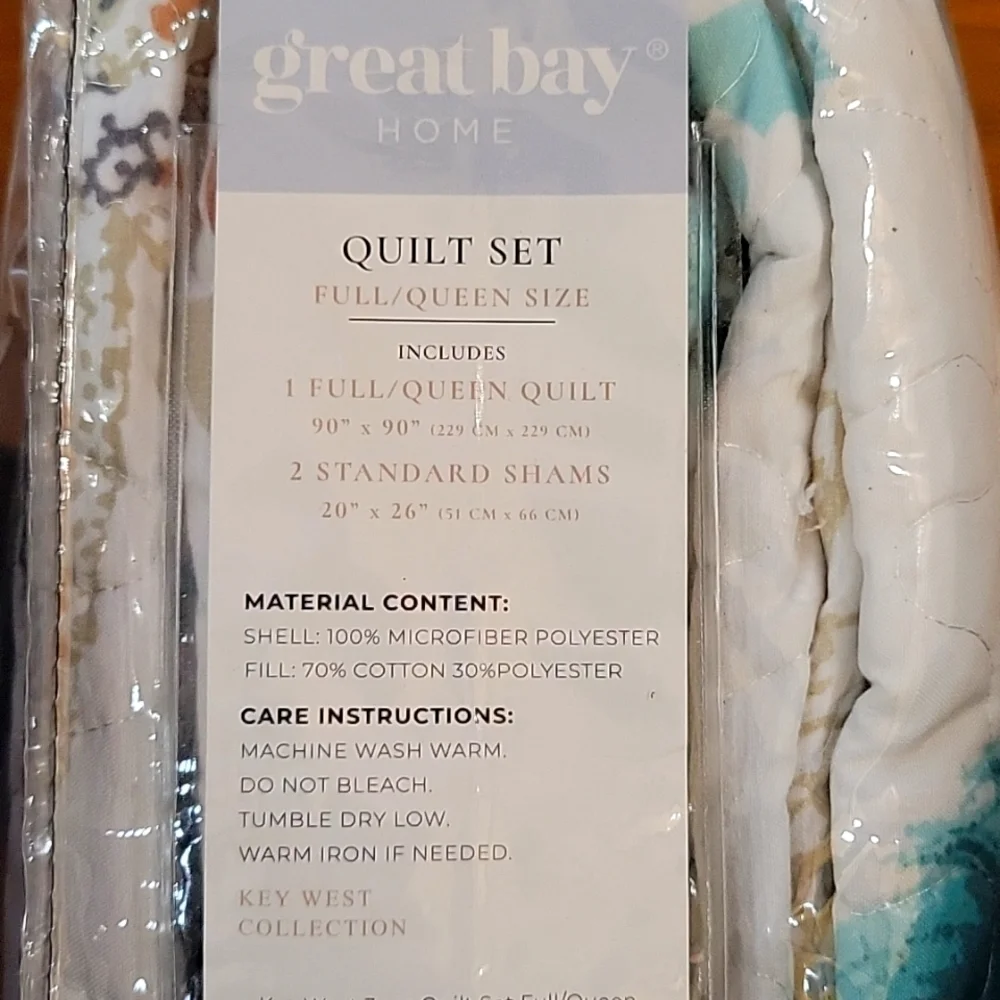 Great Bay Home Key West Quilt Set aqua white background shells starfish F/Q New…